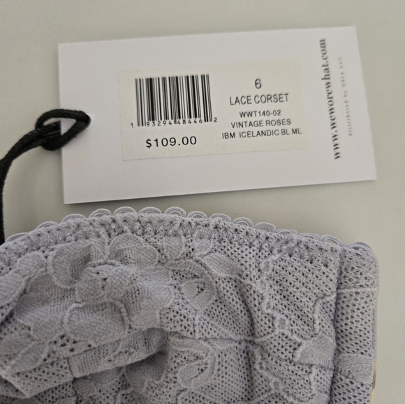 WEWOREWHAT Lace Corset - Picture 4 of 8